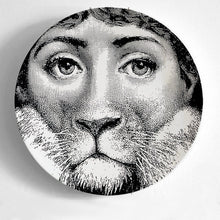 Load image into Gallery viewer, Artist Plates