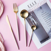 Load image into Gallery viewer, Dinnerware Set Gold
